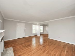 8319 Glenview Drive, Houston TX 77017