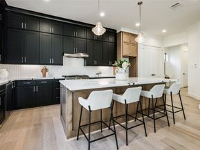 2011 HOPKINS Street, Houston TX 77006