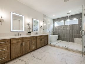 2011 HOPKINS Street, Houston TX 77006