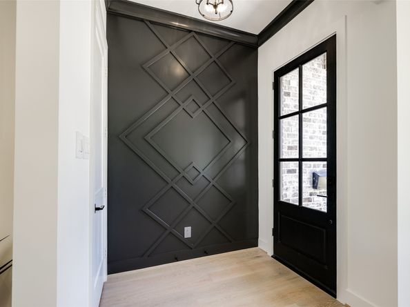 2011 HOPKINS Street, Houston TX 77006