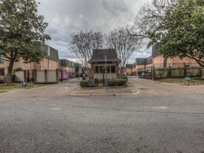 2425 Underwood Street 350, Houston TX 77030