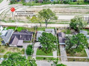7522 Deep Forest Drive, Houston TX 77088