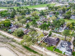 7522 Deep Forest Drive, Houston TX 77088