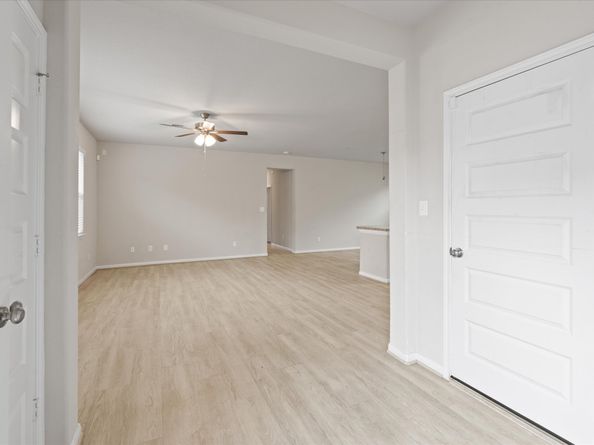 5308 Cj Walker Lane, Houston TX 77048