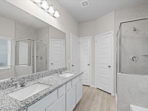 5308 Cj Walker Lane, Houston TX 77048