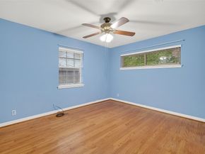 1912 Sedgie Drive, Houston TX 77080