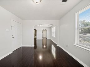 2423 Lucas Street AB, Houston TX 77026