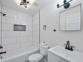 2423 Lucas Street AB, Houston TX 77026