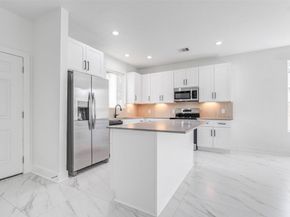 5912 Mayle Street A/B, Houston TX 77016