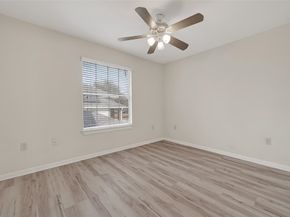 14914 W Bend Dr, Houston TX 77082