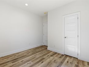 11916 S Hoa Sen Circle, Houston TX 77072