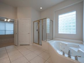 22 W Windsor Hills Circle, Conroe TX 77384