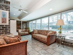 1123 Candlelight Lane, Houston TX 77018