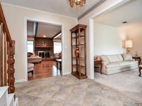 1123 Candlelight Lane, Houston TX 77018