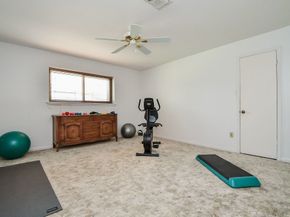 1123 Candlelight Lane, Houston TX 77018