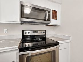 10855 Meadowglen Lane 722, Houston TX 77042