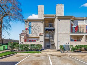 10855 Meadowglen Lane 722, Houston TX 77042