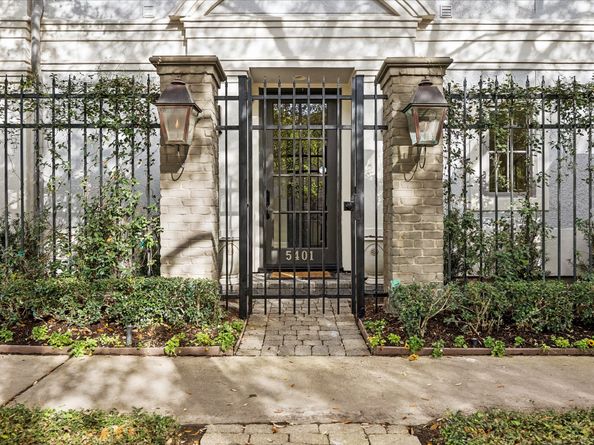 5401 Ashby Street, Houston TX 77005