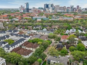 5401 Ashby Street, Houston TX 77005