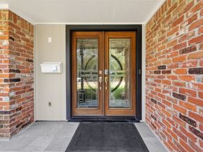 5743 Warm Springs Road, Houston TX 77035