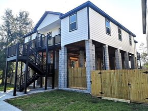 622 Maple Way, Houston TX 77015