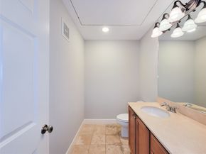 2520 Robinhood 800, Houston TX 77005