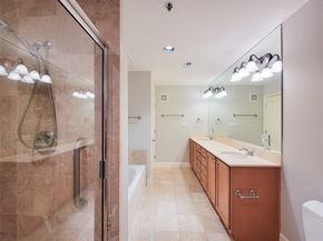 2520 Robinhood 800, Houston TX 77005