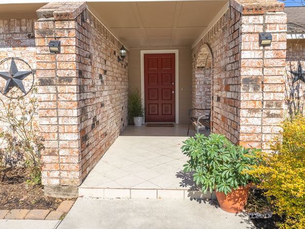 11918 Dorrance Lane, Meadows Place TX 77477