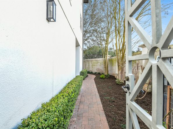 15943 Morgan Street, Sugar Land TX 77478