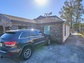 9010 Linda Vista Road, Houston TX 77078