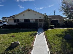 10134 Kirkglen Drive, Houston TX 77089