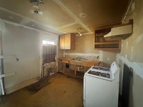 3825 Seabrook Street, Houston TX 77021