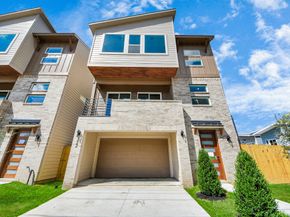 322 E 35 Th street, Houston TX 77018