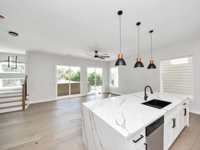 322 E 35 Th street, Houston TX 77018