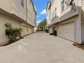 1902 Fletcher Street, Houston TX 77009