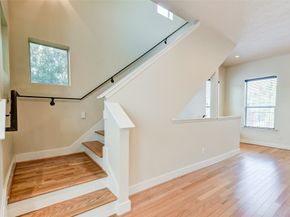 1902 Fletcher Street, Houston TX 77009