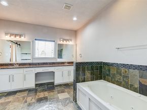 1902 Fletcher Street, Houston TX 77009