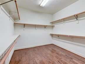 1902 Fletcher Street, Houston TX 77009