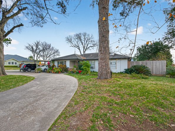 1614 Wycliffe Drive, Houston TX 77043