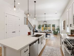 1215 Sampson Street, Houston TX 77003