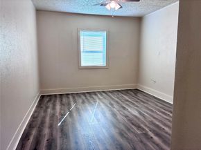 1115 Shawnee Street, Houston TX 77034