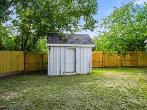 1615 Hiller Street, Houston TX 77015