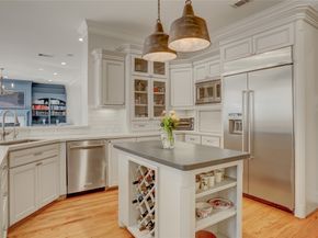 3607 Drummond Street, Houston TX 77025