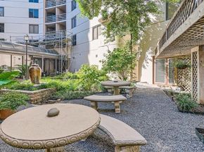 3525 Sage Road 718, Houston TX 77056