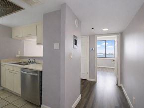 3525 Sage Road 718, Houston TX 77056