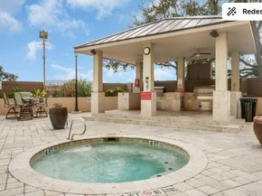 3525 Sage Road 718, Houston TX 77056