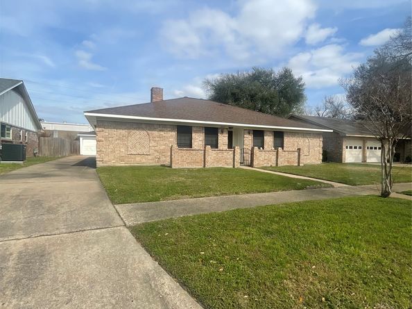 12011 Chessington Drive, Houston TX 77031
