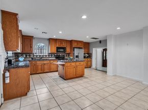 6715 Sandy Oaks Drive, Houston TX 77050