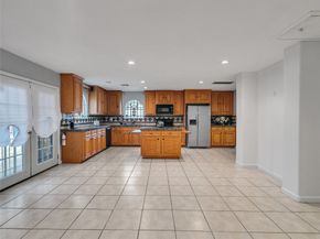 6715 Sandy Oaks Drive, Houston TX 77050