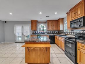 6715 Sandy Oaks Drive, Houston TX 77050